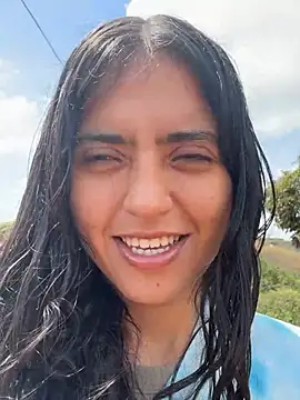 Snapshot of ViolettaSummer chatting on February 5, 2026, 3:52 pm ViolettaSummer online show from February 5, 2026, 3:52 pm