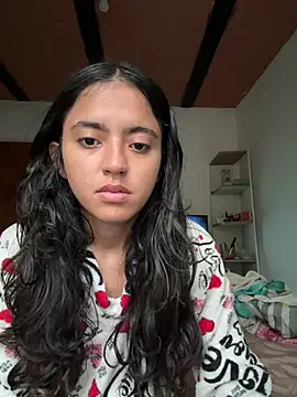 Snapshot of ViolettaSummer chatting on February 25, 2026, 11:54 am ViolettaSummer online show from February 25, 2026, 11:54 am