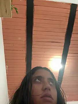 ViolettaSummer online show from April 16, 2026, 12:33 am