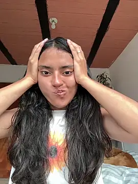 ViolettaSummer online show from April 11, 2026, 8:01 pm