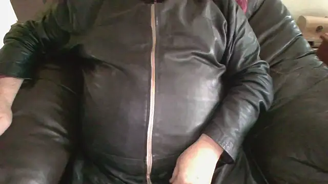 Leatherman63 online show from September 20, 2025, 12:21 pm
