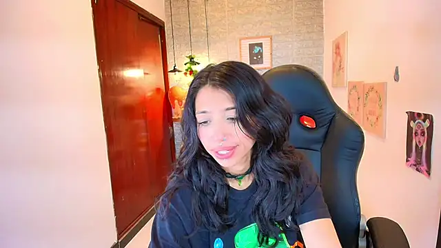 REDHOTTER  online show from February 21, 2025, 7:54 pm