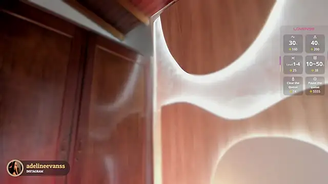 AdelineEvanss online show from November 27, 2025, 7:36 pm