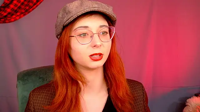 Snapshot of Orianna_Fox chatting on October 14, 2025, 12:50 pm Orianna Fox online show from October 14, 2025, 12:50 pm
