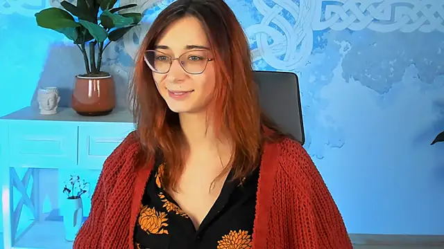 Snapshot of Orianna_Fox chatting on October 15, 2025, 9:28 am Orianna Fox online show from October 15, 2025, 9:28 am