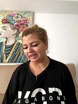 AllysonK online show from September 29, 2025, 11:16 am