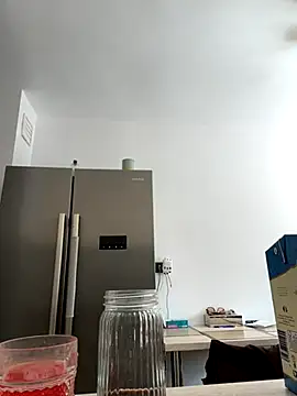 AllysonK online show from September 25, 2025, 9:26 am