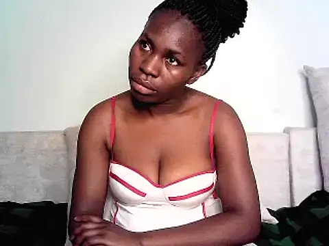 lisaa544 online show from March 12, 2025, 7:13 am