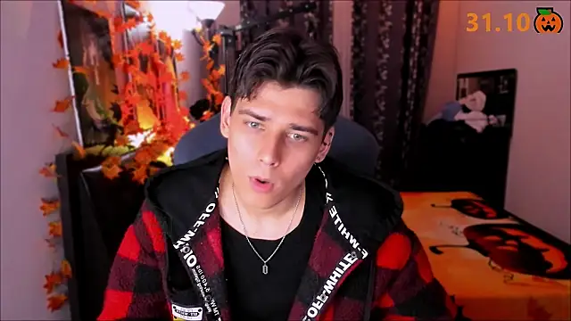 Snapshot of Foxicfu chatting on October 22, 2025, 5:01 pm Foxicfu online show from October 22, 2025, 5:01 pm