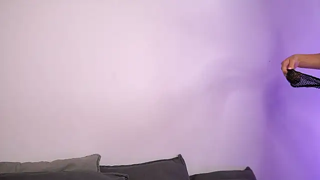 BritneyHudson online show from October 8, 2025, 3:30 am