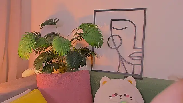 Snapshot of Tori_the_witch chatting on October 9, 2025, 4:46 am Tori the witch online show from October 9, 2025, 4:46 am