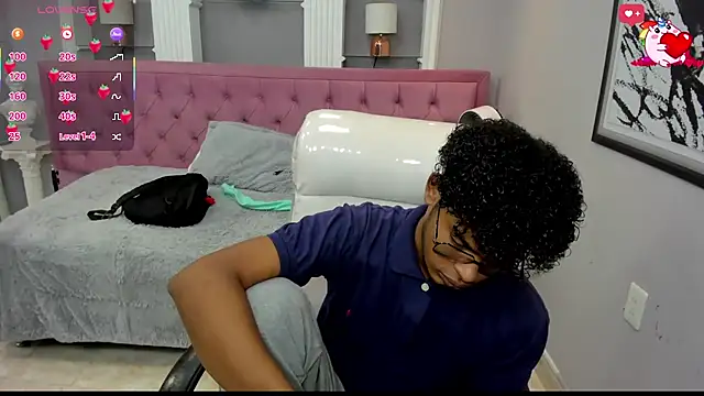 boylittle19cm online show from October 12, 2025, 1:12 pm