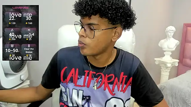 boylittle19cm online show from November 8, 2025, 12:42 pm