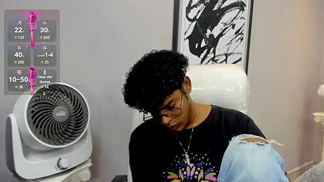 boylittle19cm online show from November 6, 2025, 12:42 pm