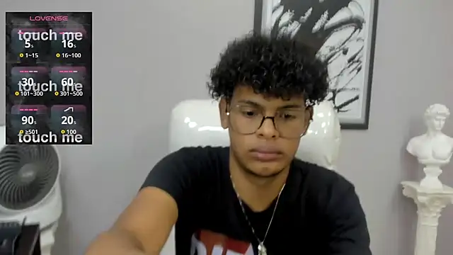 boylittle19cm online show from November 14, 2025, 12:20 pm