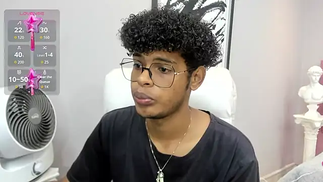 boylittle19cm online show from November 5, 2025, 12:52 pm