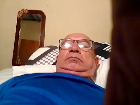 sincuenton24cmts online show from October 20, 2025, 1:18 am