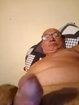 Snapshot of sincuenton24cmts chatting on February 14, 2026, 6:30 pm sincuenton24cmts online show from February 14, 2026, 6:30 pm