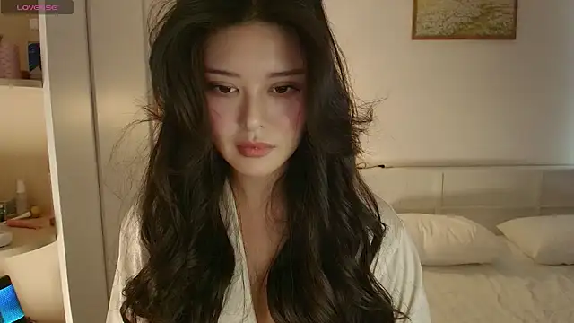 tenderlybaee online show from October 12, 2025, 3:30 am