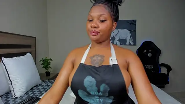 Renee-18 online show from February 24, 2026, 11:05 pm