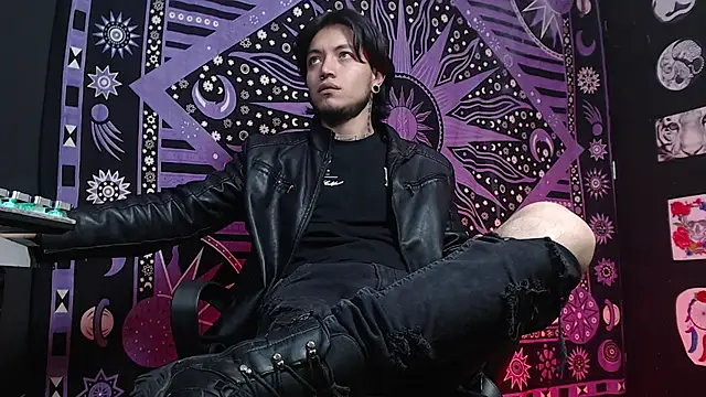 Dicaprioo  online show from February 12, 2025, 7:56 pm