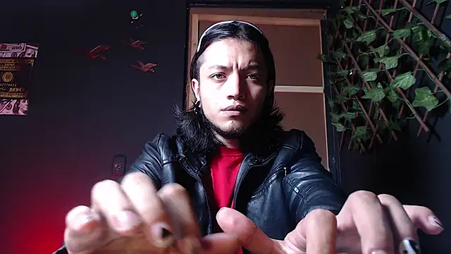 Dicaprioo  online show from October 16, 2025, 3:26 am