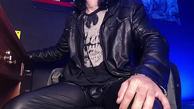 Snapshot of Dicaprioo_ chatting on February 9, 2026, 8:23 am Dicaprioo online show from February 9, 2026, 8:23 am