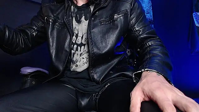 Snapshot of Dicaprioo_ chatting on February 10, 2026, 7:07 am Dicaprioo online show from February 10, 2026, 7:07 am