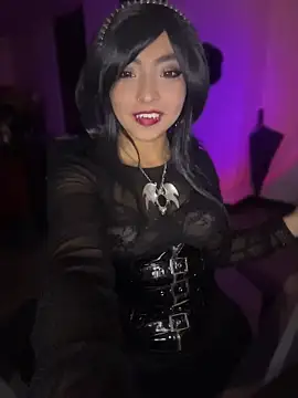  Gothiccbitch  online show from May 27, 2026, 5:37 am