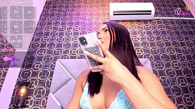 Snapshot of CherryBlossom23 chatting on February 5, 2026, 1:45 am CherryBlossom23 online show from February 5, 2026, 1:45 am