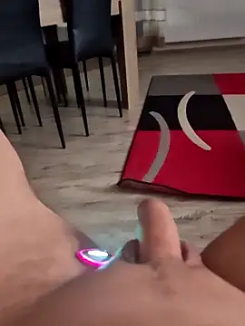 Szeltolo001 online show from March 14, 2026, 3:23 am