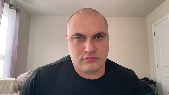 SluggishChase99 online show from December 18, 2025, 5:17 pm