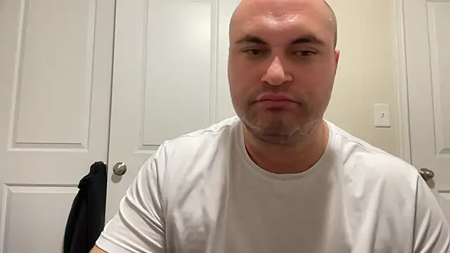 SluggishChase99 online show from April 15, 2026, 3:23 am