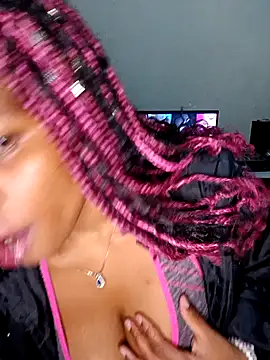 PerfectionBerrie online show from November 16, 2025, 7:29 pm