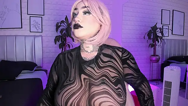 bella-green online show from November 1, 2025, 7:19 pm