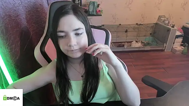 Crazy forest fairy online show from March 28, 2026, 10:00 pm