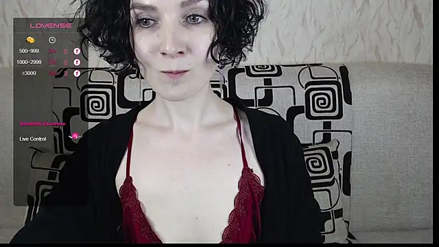 Snapshot of TinaWince chatting on February 1, 2025, 8:39 am TinaWince online show from February 1, 2025, 8:39 am