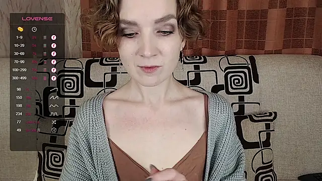 Snapshot of TinaWince chatting on November 21, 2025, 4:44 am TinaWince online show from November 21, 2025, 4:44 am