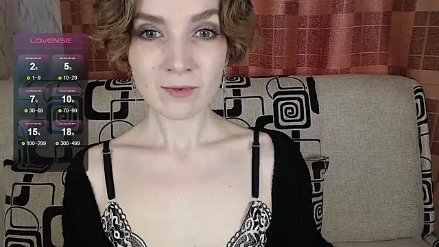 TinaWince online show from March 15, 2026, 4:52 am