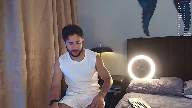 Snapshot of Valentinoford chatting on December 1, 2025, 9:15 pm Valentinoford online show from December 1, 2025, 9:15 pm