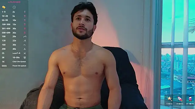 Snapshot of Valentinoford chatting on March 18, 2025, 10:58 pm Valentinoford online show from March 18, 2025, 10:58 pm