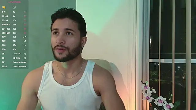 Snapshot of Valentinoford chatting on February 21, 2025, 2:50 am Valentinoford online show from February 21, 2025, 2:50 am