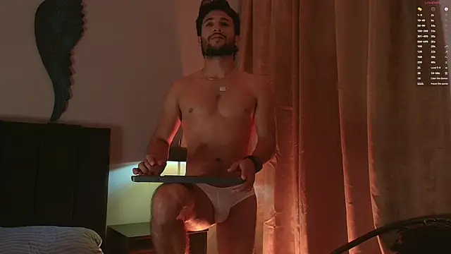 Snapshot of Valentinoford chatting on November 25, 2025, 8:53 pm Valentinoford online show from November 25, 2025, 8:53 pm