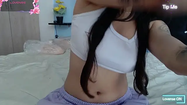 evatits 1 online show from November 20, 2025, 1:01 pm