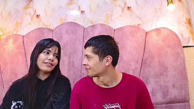 Snapshot of kendalltaylorr chatting on October 26, 2025, 12:16 pm kendalltaylorr online show from October 26, 2025, 12:16 pm