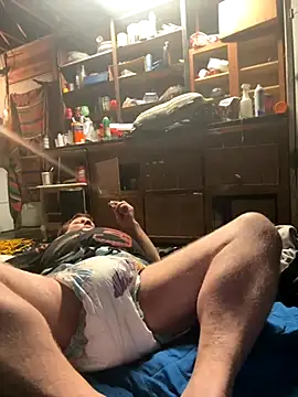 Diaperking916 online show from December 1, 2025, 11:22 am