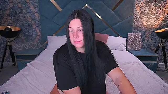 ArianaDarkk online show from October 20, 2025, 7:47 pm