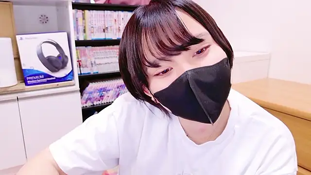 senachinnn online show from October 31, 2025, 6:21 am