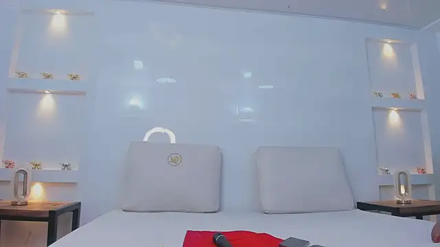 Dalia-Prada online show from April 8, 2026, 3:52 am