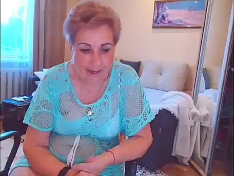 Victoria5643 online show from June 16, 2026, 5:24 pm